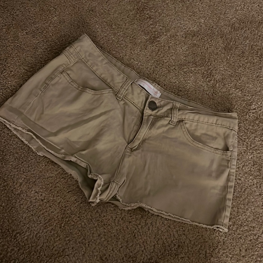 Khaki shorts